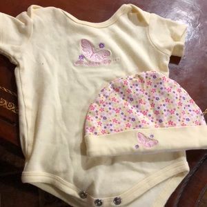 Baby girl shirt set